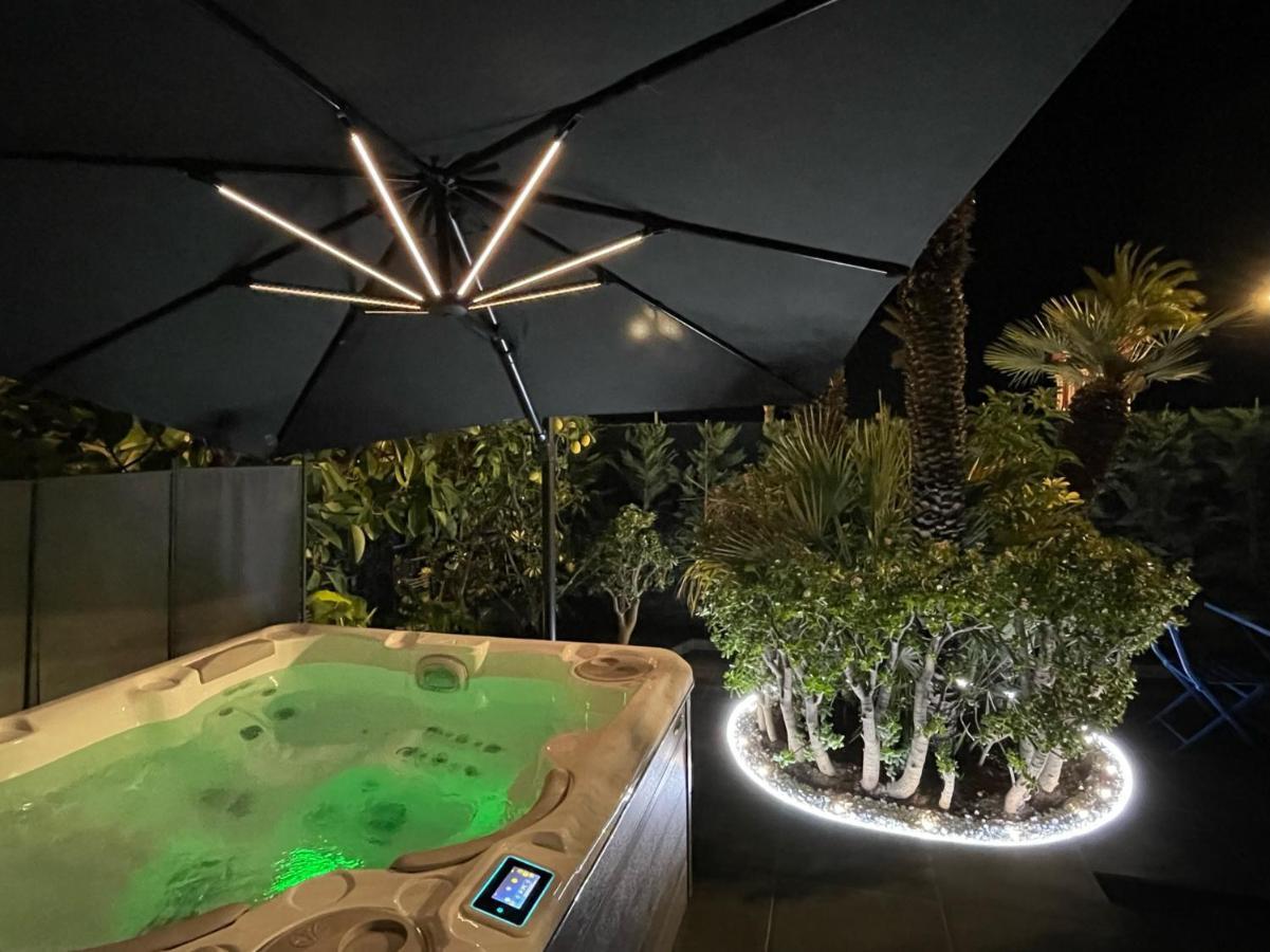 דירות ניס Luxury Garden Jacuzzi Promenade מראה חיצוני תמונה
